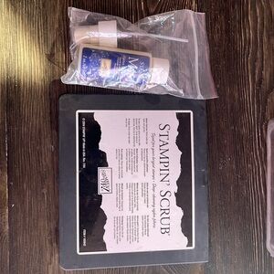 Stampin Up - stamp scrub and mist - stamp cleaner